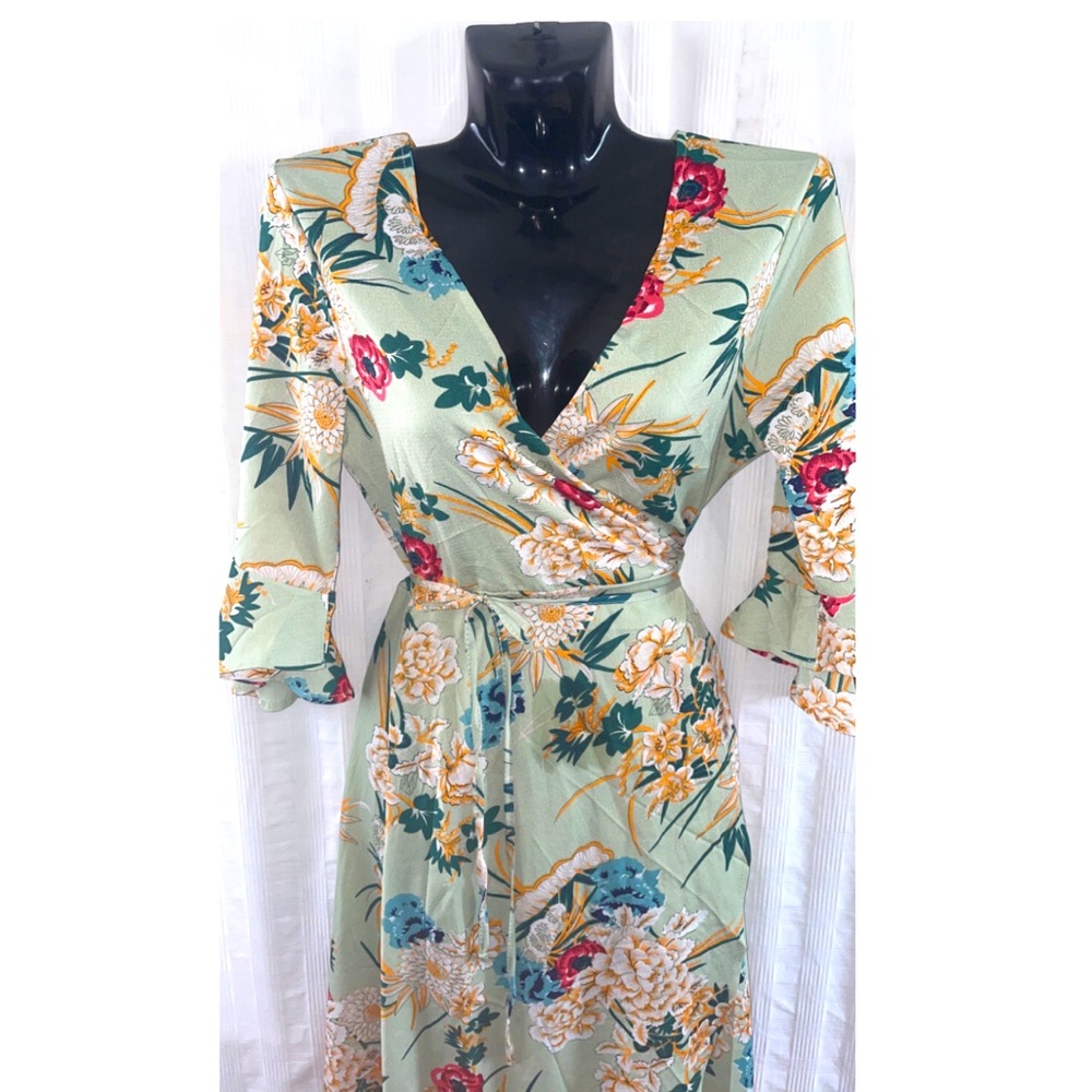 NEW Lulu’s Ruffle Wrap Dress, Size Small - Picture 5 of 6